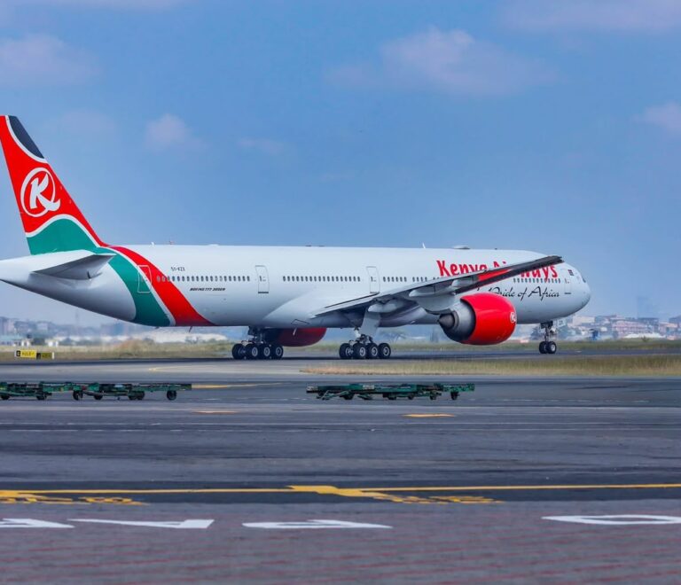 Travelling from Mauritius Through Nairobi? Turn Your Long Transit into a Nairobi Adventure